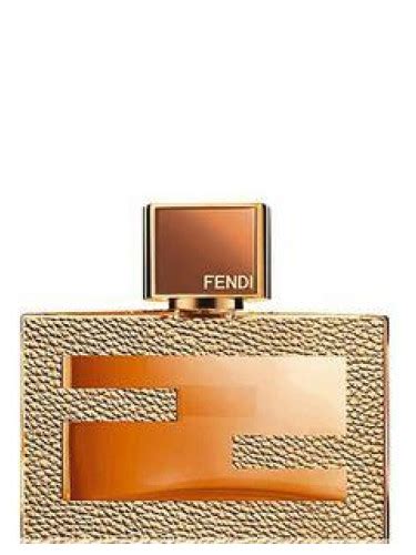 Fan di Fendi Leather Essence di Fendi da donna 